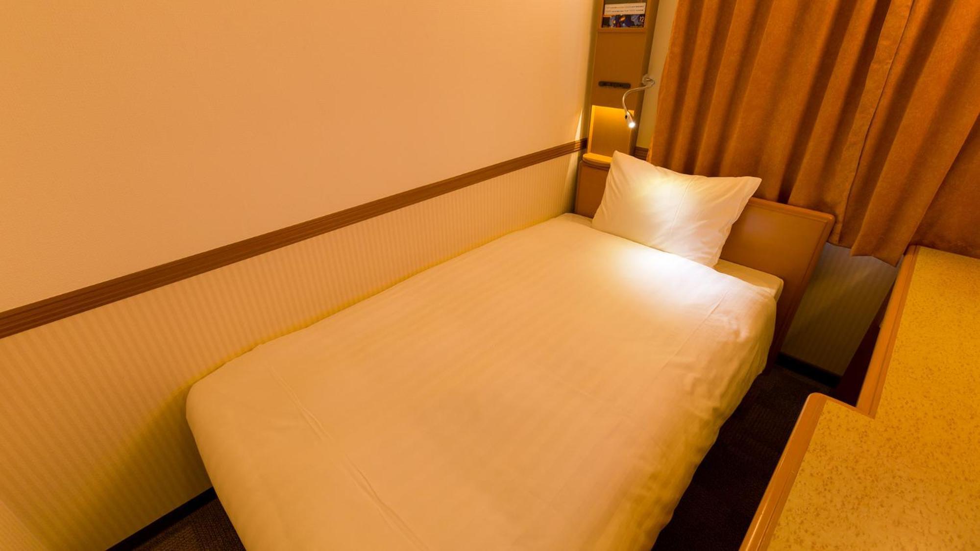 Toyoko Inn Tokyo Shinagawa Aomono-Yokocho-Eki Номер фото