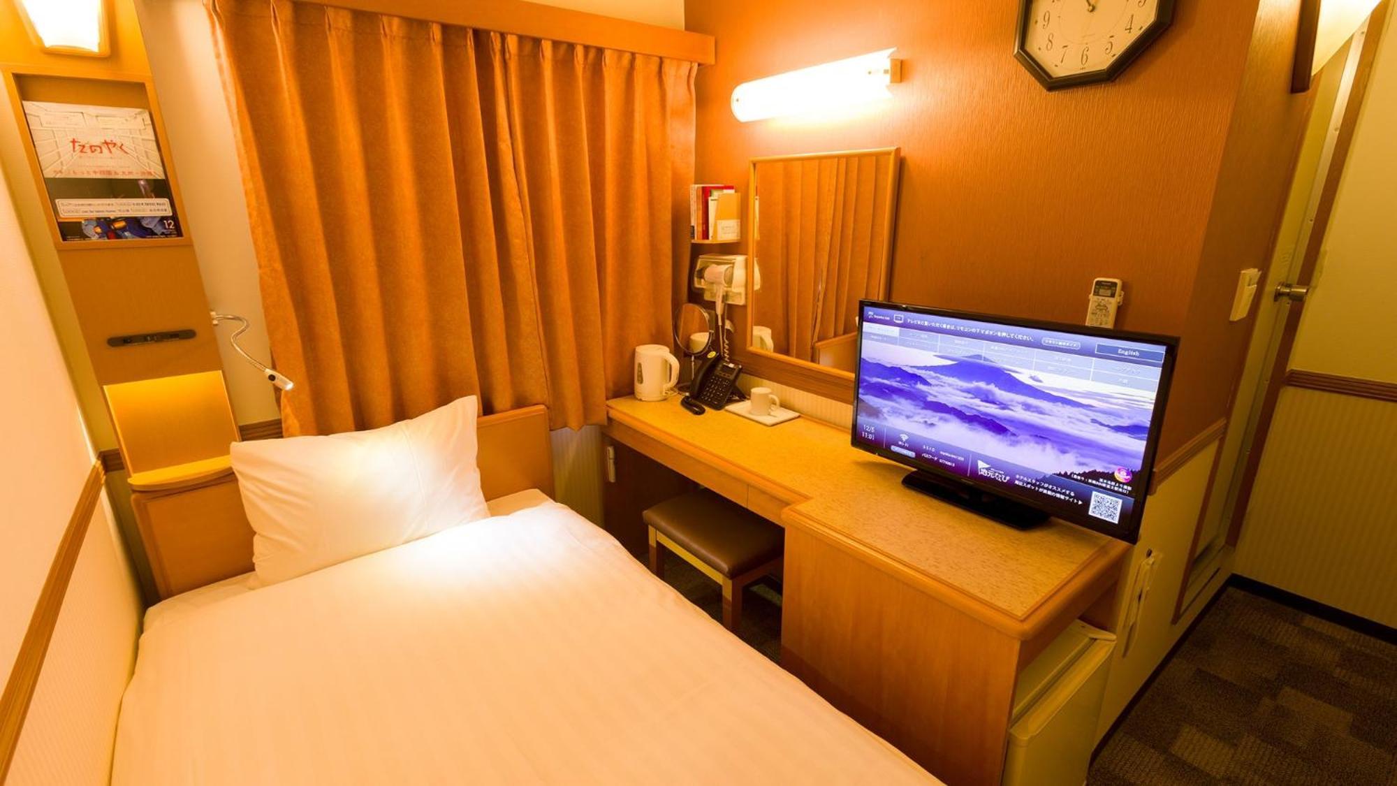 Toyoko Inn Tokyo Shinagawa Aomono-Yokocho-Eki Номер фото